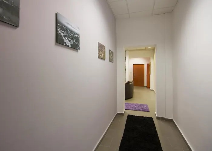 アパート Vukanja